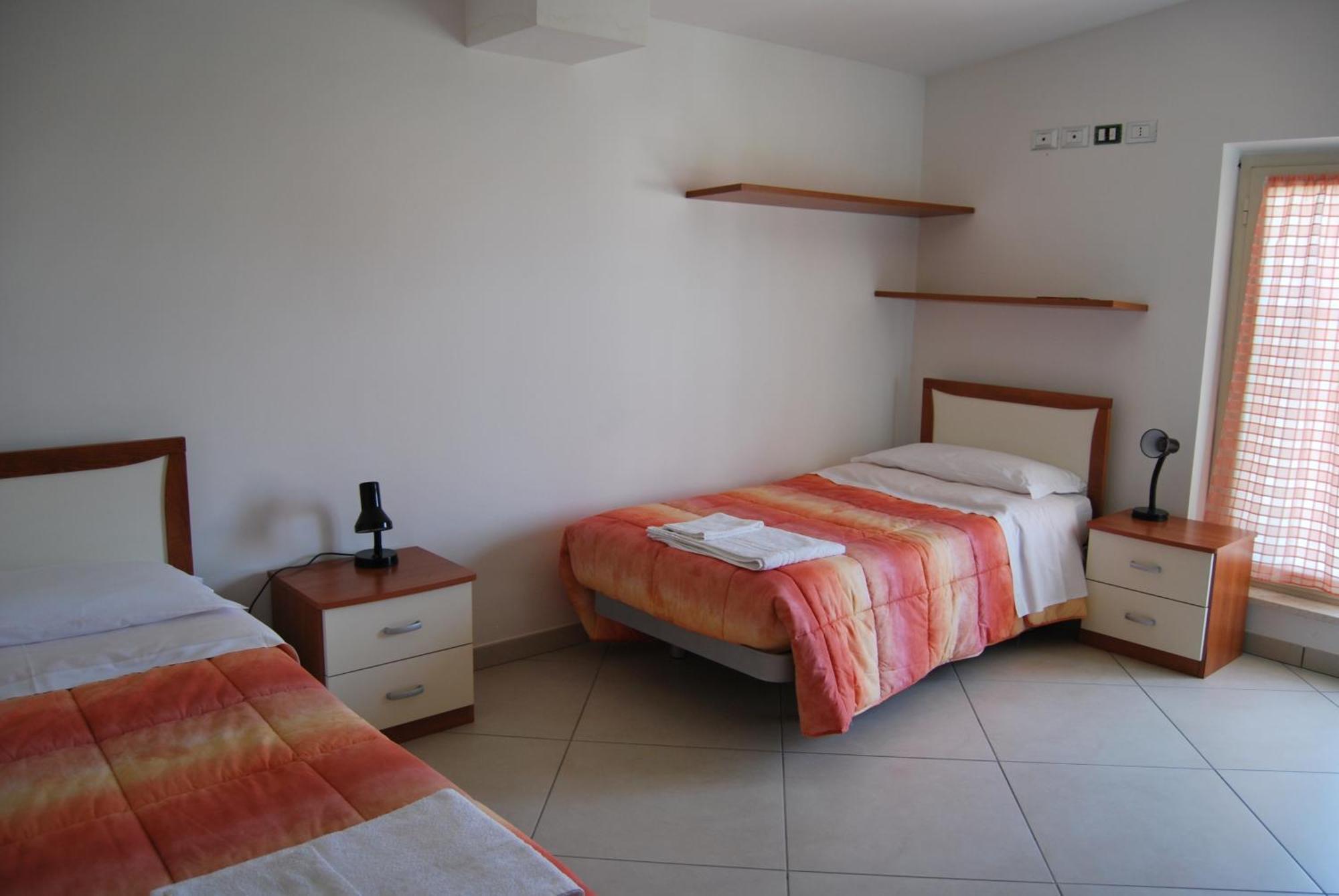 Eu Ropa Hotel Nereto Dış mekan fotoğraf
