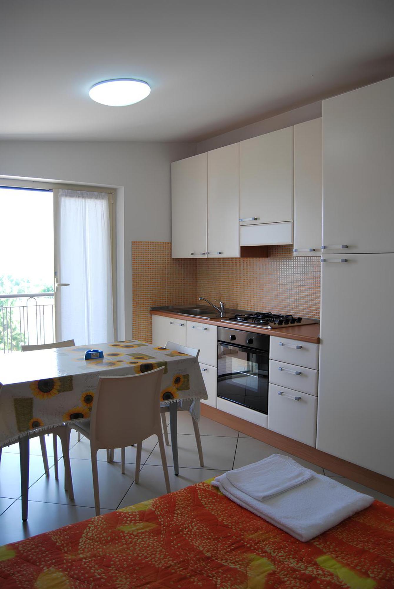 Eu Ropa Hotel Nereto Dış mekan fotoğraf